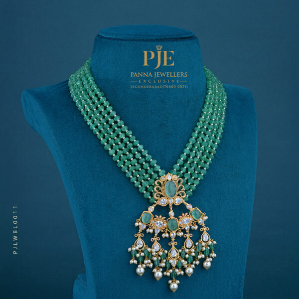 BEADS LONG NECKLACE