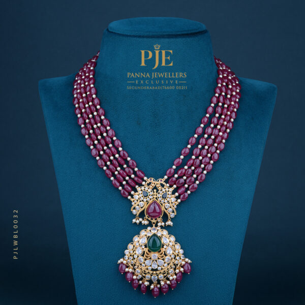 BEADS LONG NECKLACE