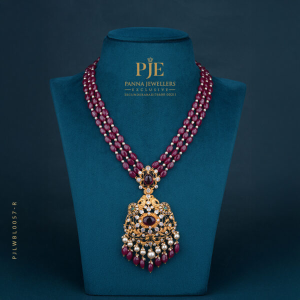 BEADS LONG NECKLACE