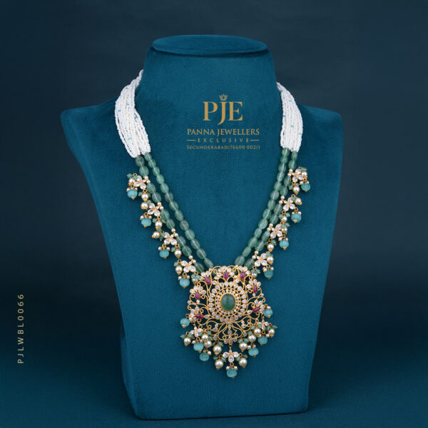 BEADS LONG NECKLACE