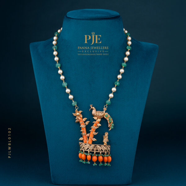 BEADS LONG NECKLACE
