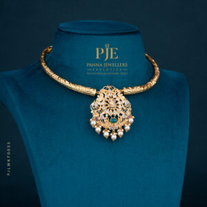 GOLD KANTI NECKLACE