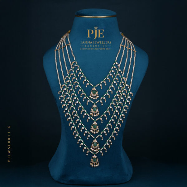 PEARLS SATHLADA NECKLACE