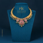 KUNDAN SHORT NECKLACE