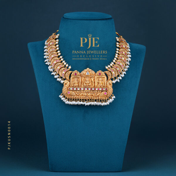 KUNDAN SHORT NECKLACE