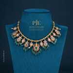 KUNDAN SHORT NECKLACE