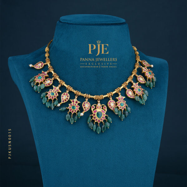 KUNDAN SHORT NECKLACE