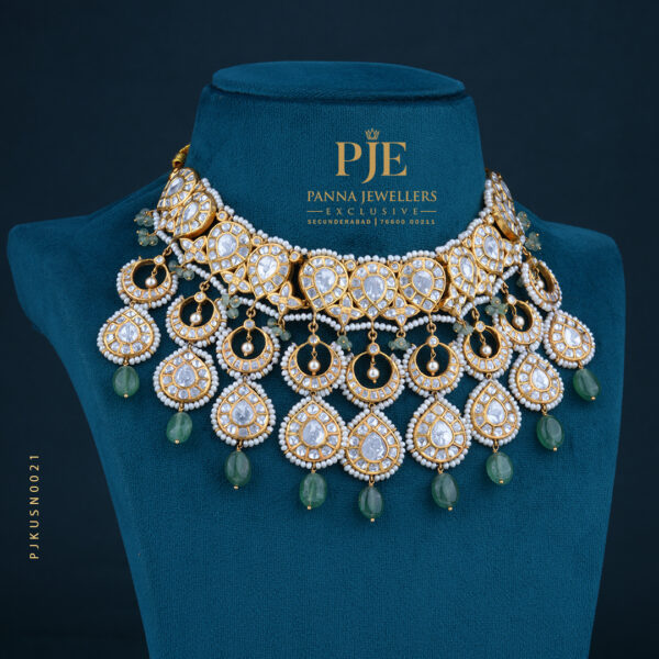 KUNDAN SHORT NECKLACE