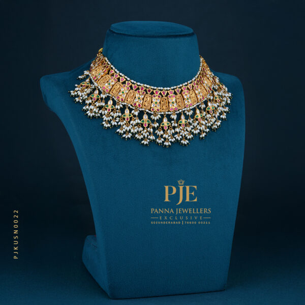 KUNDAN SHORT NECKLACE