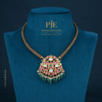 KUNDAN SHORT NECKLACE