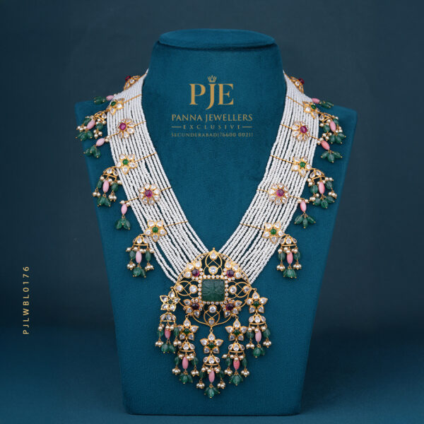 BEADS LONG NECKLACE