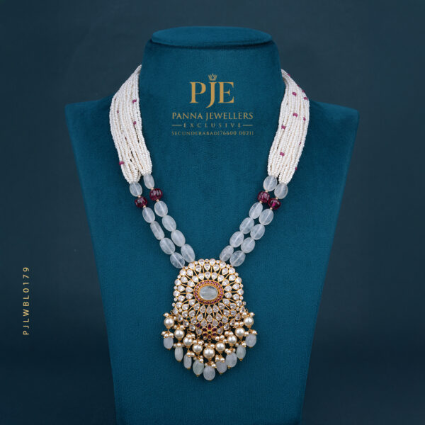 BEADS LONG NECKLACE
