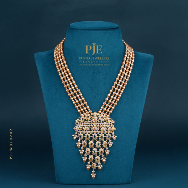 BEADS LONG NECKLACE