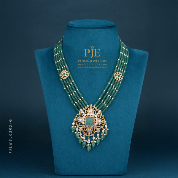 BEADS LONG NECKLACE