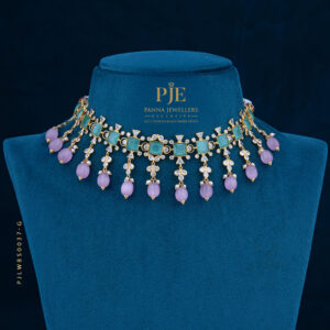 PEARLS SHORT NECKLACE