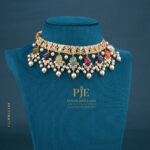 PEARLS SHORT NECKLACE