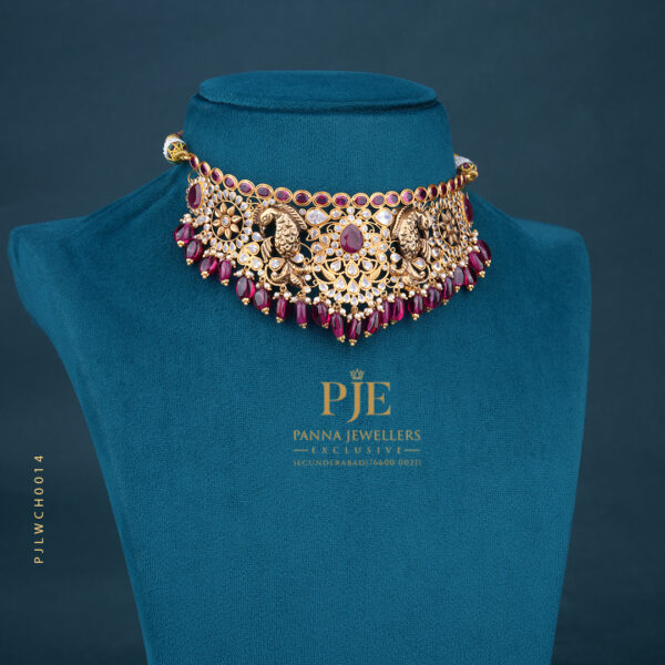 GOLD NAKSHI CHOKER
