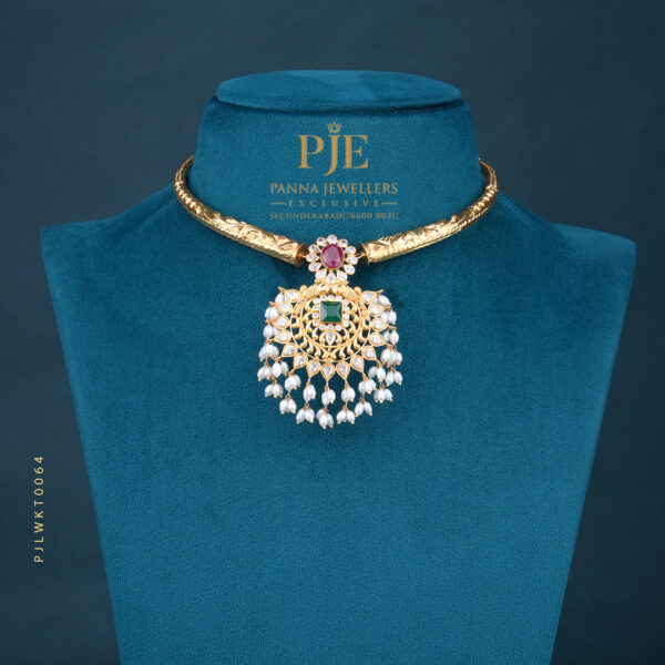 GOLD KANTI NECKLACE