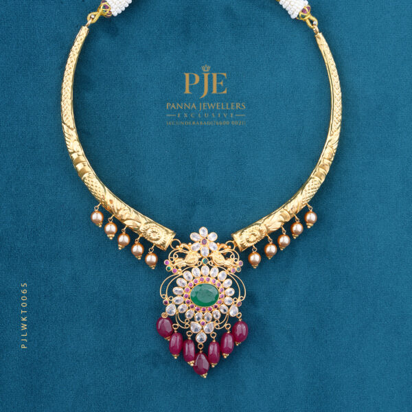 GOLD KANTI NECKLACE