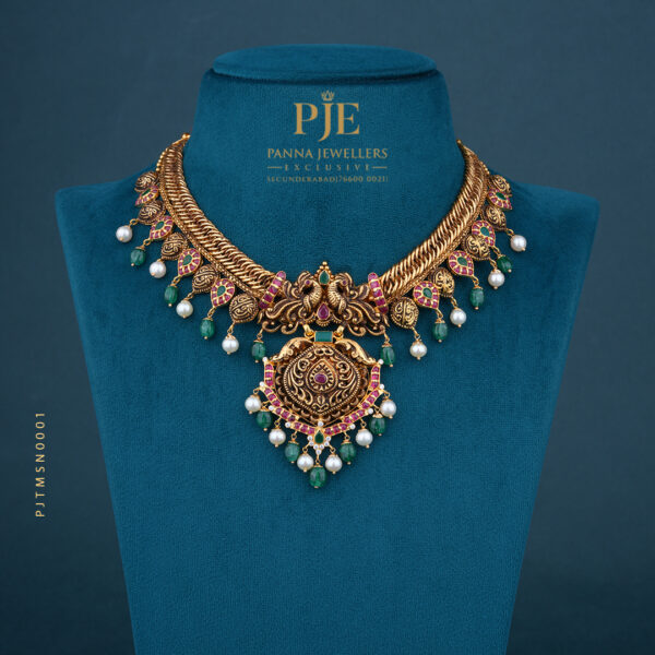 TEMPLE SHORT NECKLACE