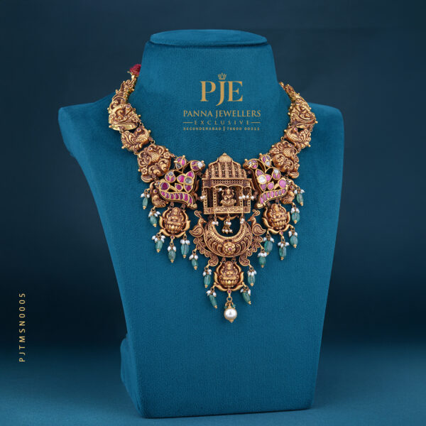 TEMPLE SHORT NECKLACE