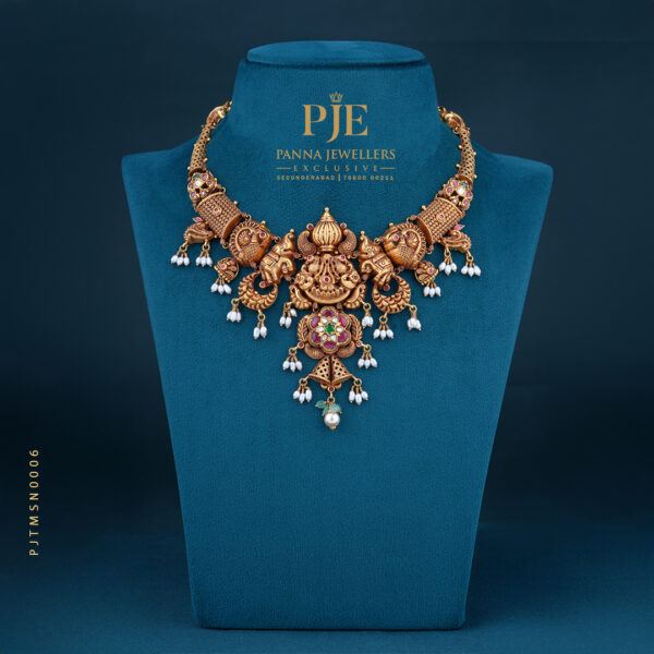 TEMPLE SHORT NECKLACE