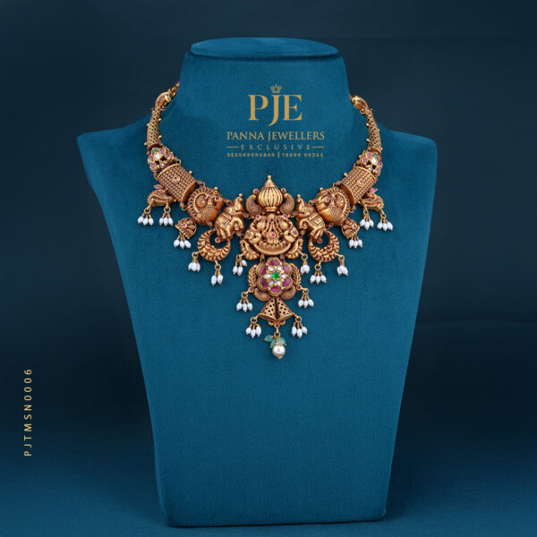 TEMPLE SHORT NECKLACE