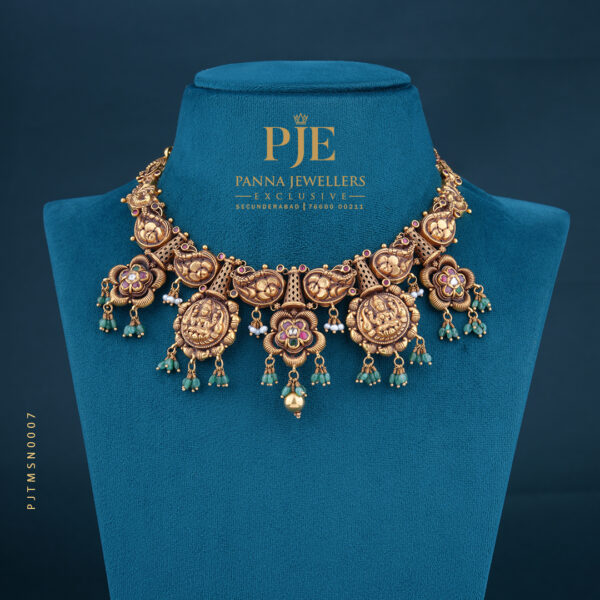 TEMPLE SHORT NECKLACE