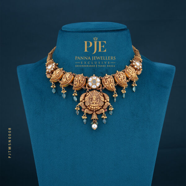 TEMPLE SHORT NECKLACE