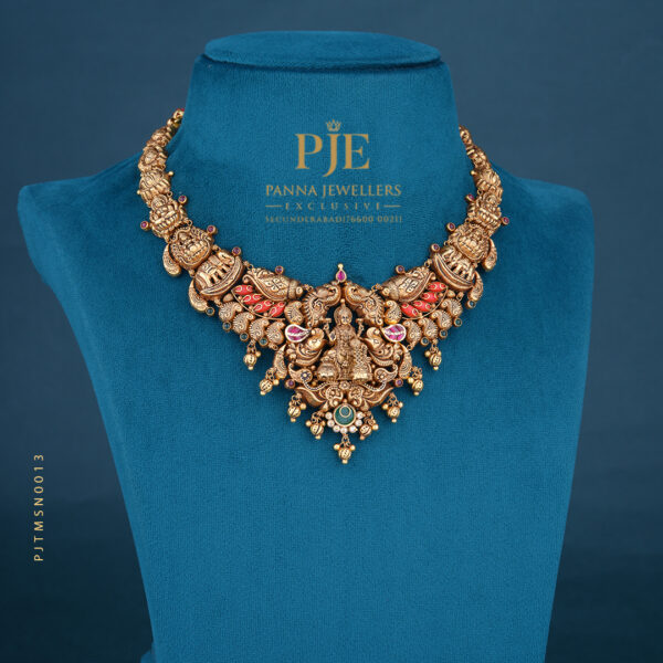 TEMPLE SHORT NECKLACE