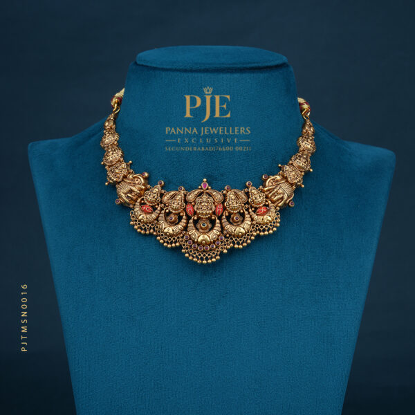 TEMPLE SHORT NECKLACE