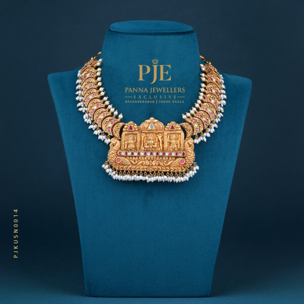 KUNDAN SHORT NECKLACE
