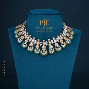 KUNDAN SHORT NECKLACE