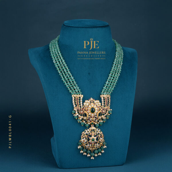 BEADS LONG NECKLACE