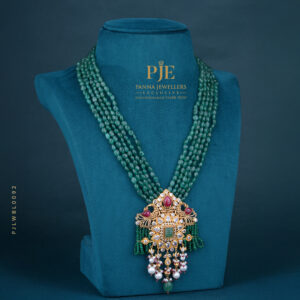 BEADS LONG NECKLACE
