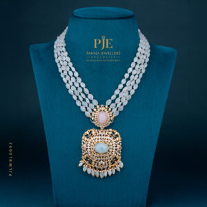 BEADS LONG NECKLACE