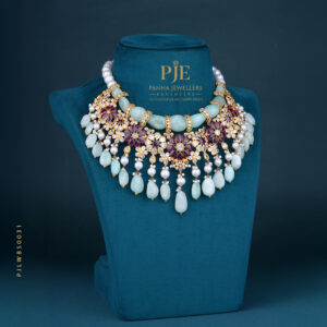 PEARLS SHORT NECKLACE