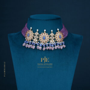 PEARLS SHORT NECKLACE