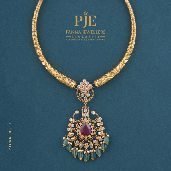 GOLD KANTI NECKLACE