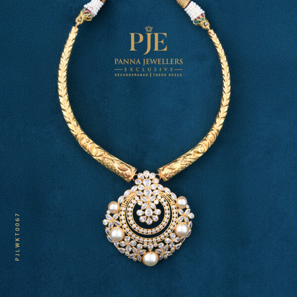 GOLD KANTI NECKLACE
