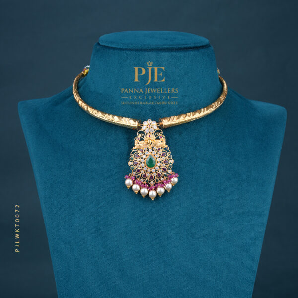 GOLD KANTI NECKLACE