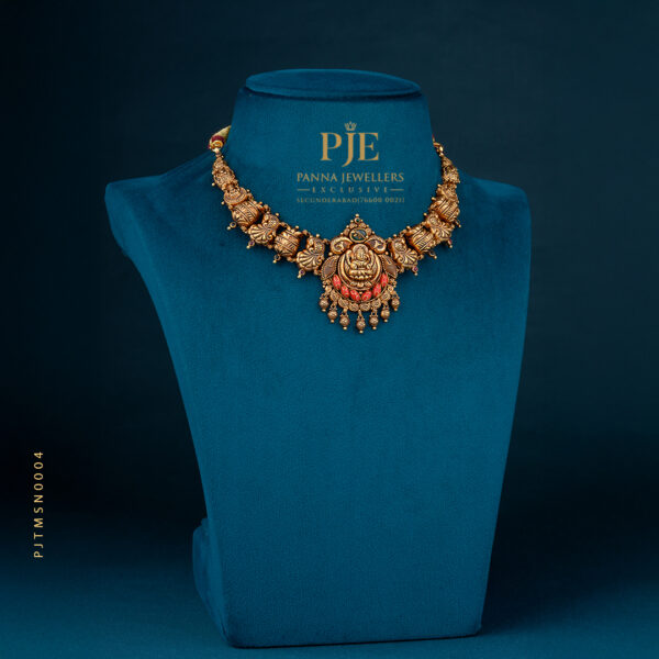 TEMPLE SHORT NECKLACE