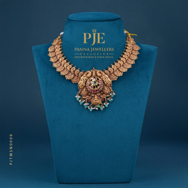 TEMPLE SHORT NECKLACE