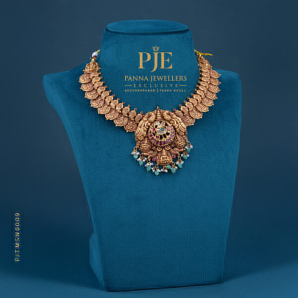 TEMPLE SHORT NECKLACE