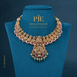 TEMPLE SHORT NECKLACE