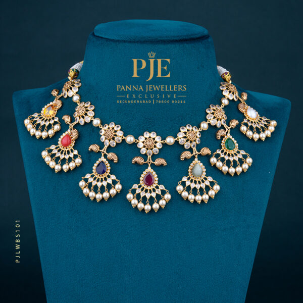 Pearls Short Necklace