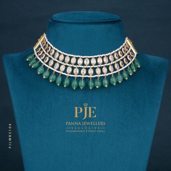 Pearls Short Necklace