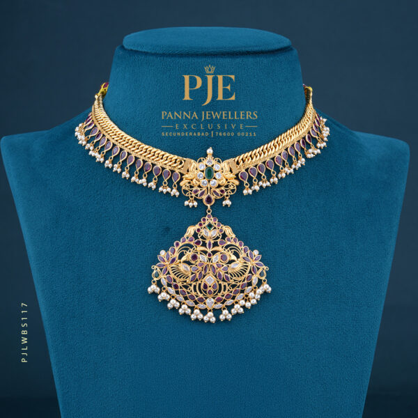 Pearls Short Necklace