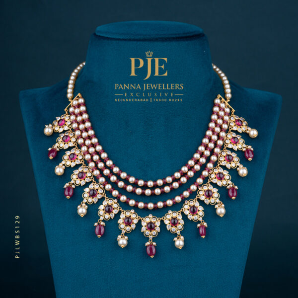 Pearls Short Necklace