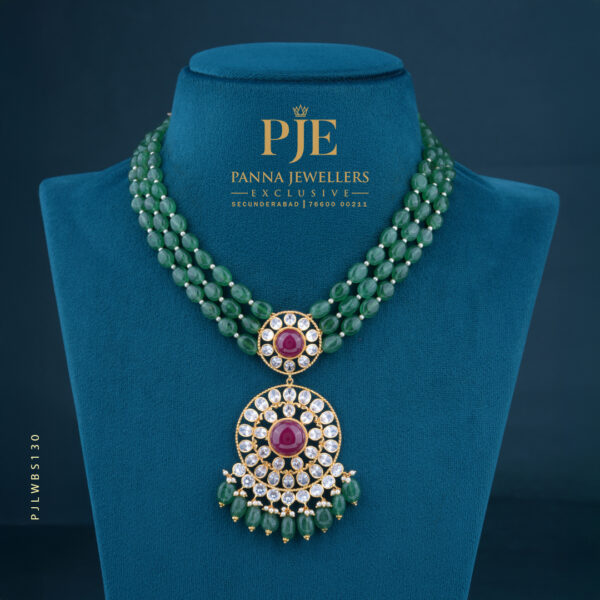 Pearls Short Necklace